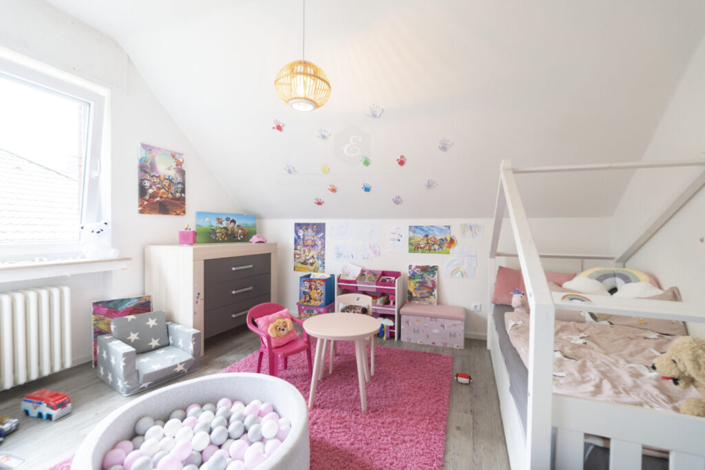 Kinderzimmer Dachgeschoss